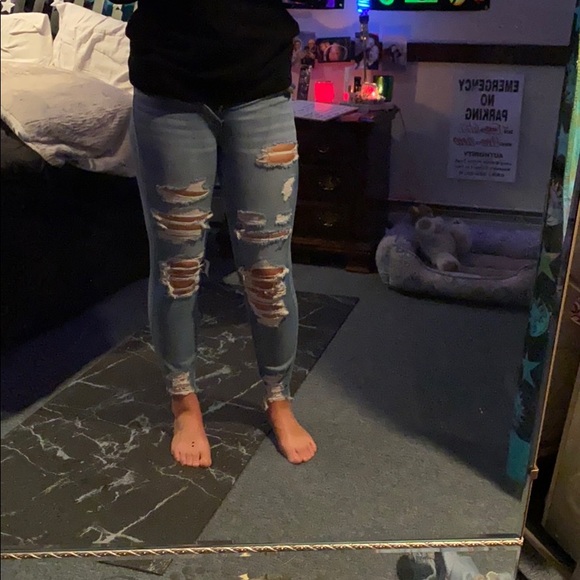 American Eagle ripped skinny jeans